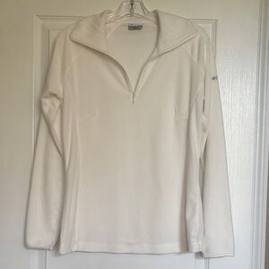 Columbia Women's White Cowl Neck soft fabric‎ M
